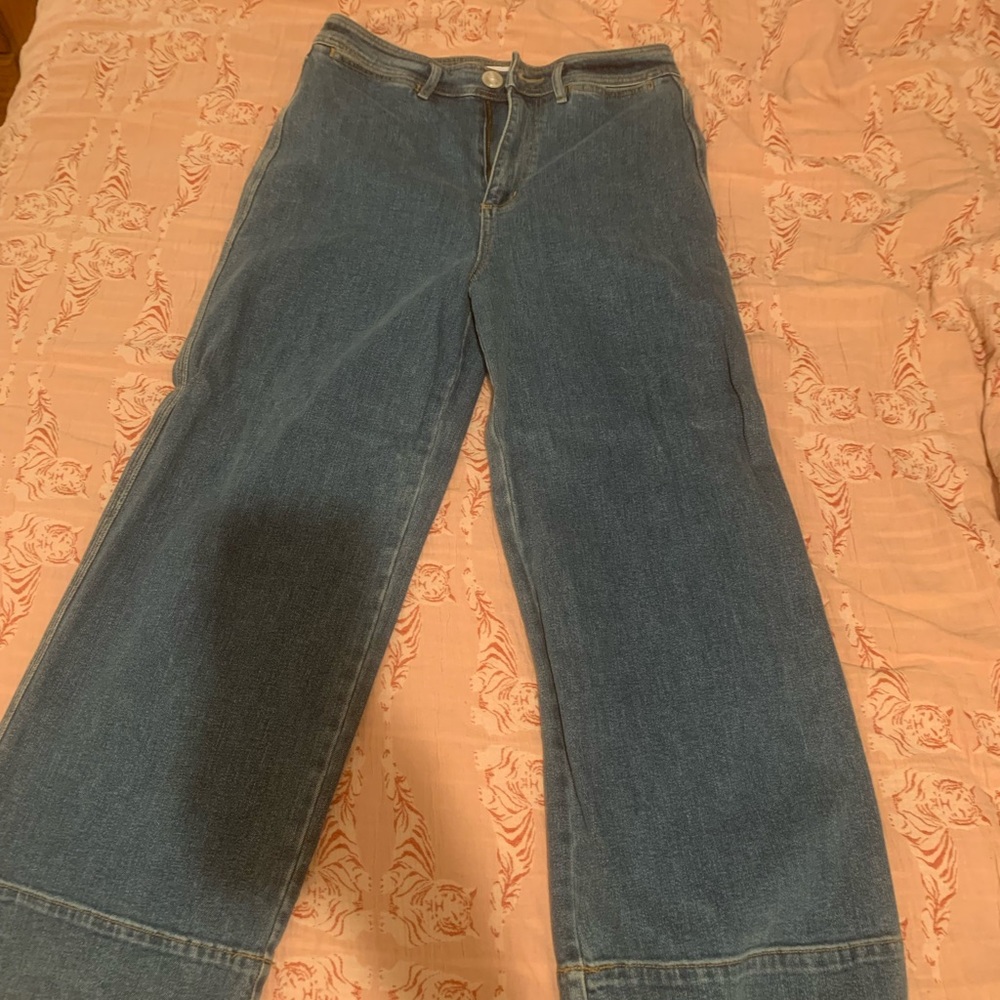 High waist wide leg Loft brand jeans. Size 28